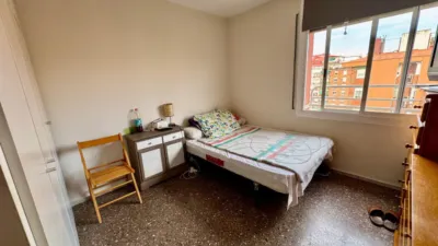 Piso en venta en Carrer de la Foneria, cerca de Carrer de la Mecànica, La Marina del Port-Parc de Montjuïc (Distrito Sants-Montjuïc. Barcelona Capital) de 375.000 €