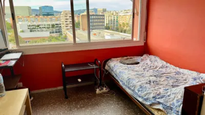 Piso en venta en Carrer de la Foneria, cerca de Carrer de la Mecànica, La Marina del Port-Parc de Montjuïc (Distrito Sants-Montjuïc. Barcelona Capital) de 375.000 €