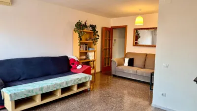 Piso en venta en Carrer de la Foneria, cerca de Carrer de la Mecànica, La Marina del Port-Parc de Montjuïc (Distrito Sants-Montjuïc. Barcelona Capital) de 375.000 €