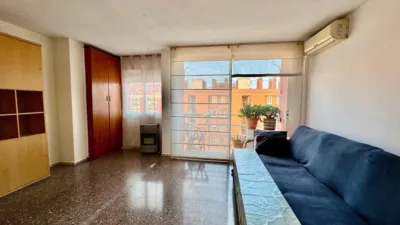 Piso en venta en Carrer de la Foneria, cerca de Carrer de la Mecànica, La Marina del Port-Parc de Montjuïc (Distrito Sants-Montjuïc. Barcelona Capital) de 375.000 €