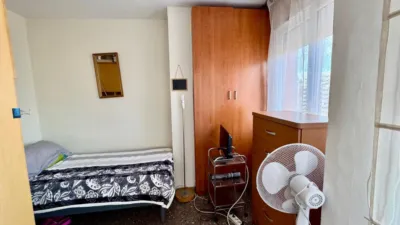 Piso en venta en Carrer de la Foneria, cerca de Carrer de la Mecànica, La Marina del Port-Parc de Montjuïc (Distrito Sants-Montjuïc. Barcelona Capital) de 375.000 €