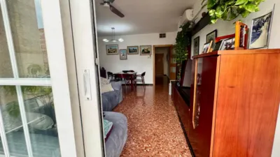 Piso en venta en Carrer de la Mare de Déu de Port, cerca de Carrer de l' Aviador Ruiz de Alda, La Marina del Port-Parc de Montjuïc (Distrito Sants-Montjuïc. Barcelona Capital) de 390.000 €