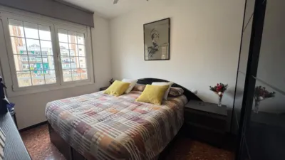 Piso en venta en Carrer de la Mare de Déu de Port, cerca de Carrer de l' Aviador Ruiz de Alda, La Marina del Port-Parc de Montjuïc (Distrito Sants-Montjuïc. Barcelona Capital) de 390.000 €