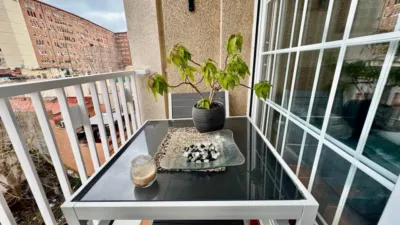 Piso en venta en Carrer de la Mare de Déu de Port, cerca de Carrer de l' Aviador Ruiz de Alda, La Marina del Port-Parc de Montjuïc (Distrito Sants-Montjuïc. Barcelona Capital) de 390.000 €