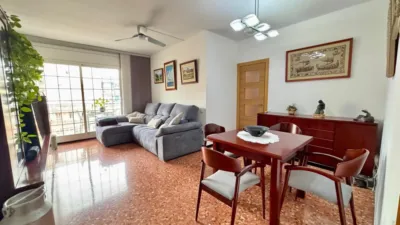 Piso en venta en Carrer de la Mare de Déu de Port, cerca de Carrer de l' Aviador Ruiz de Alda, La Marina del Port-Parc de Montjuïc (Distrito Sants-Montjuïc. Barcelona Capital) de 390.000 €