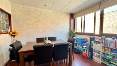 Piso en venta en Carrer de la Mare de Déu de Port, cerca de Carrer de l' Aviador Ruiz de Alda, La Marina del Port-Parc de Montjuïc (Distrito Sants-Montjuïc. Barcelona Capital) de 269.000 €