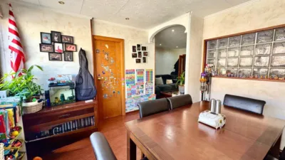 Piso en venta en Carrer de la Mare de Déu de Port, cerca de Carrer de l' Aviador Ruiz de Alda, La Marina del Port-Parc de Montjuïc (Distrito Sants-Montjuïc. Barcelona Capital) de 269.000 €