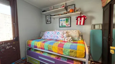 Piso en venta en Carrer de la Mare de Déu de Port, cerca de Carrer de l' Aviador Ruiz de Alda, La Marina del Port-Parc de Montjuïc (Distrito Sants-Montjuïc. Barcelona Capital) de 269.000 €