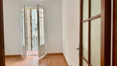 Piso en venta en Carrer de Còrsega, cerca de Carrer de Casanova, L'Antiga Esquerra de l'Eixample (Distrito Eixample. Barcelona Capital) de 439.000 €