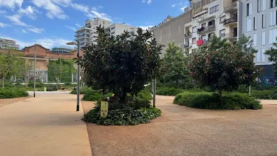 Piso en venta en Carrer de Sagunt, cerca de Carrer dels Jocs Florals, Sants (Distrito Sants-Montjuïc. Barcelona Capital) de 299.000 €
