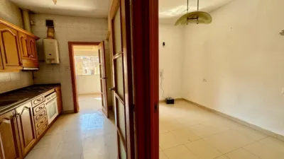 Piso en venta en Carrer de Sagunt, cerca de Carrer dels Jocs Florals, Sants (Distrito Sants-Montjuïc. Barcelona Capital) de 299.000 €