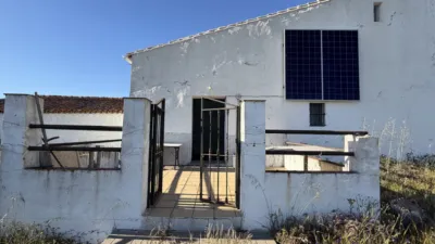 Chalet rústico en venta en Puebla de Guzmán - Més