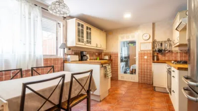 Detached house on Palencia Street photo 26