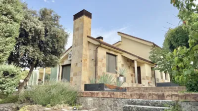 Detached family home on Puerto de Navacerrada Street photo 25