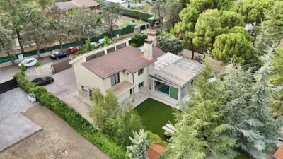 Detached family home on Puerto de Navacerrada Street photo 23