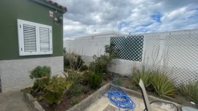 Chalet unifamiliar en venta en Calle de los Hermanos Lumière, Cruce de Arinaga (Agüimes) de 470.000 €