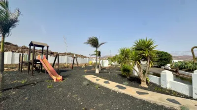 Chalet en venta en Calle Camino de Goma, Antigua de 800.000 €