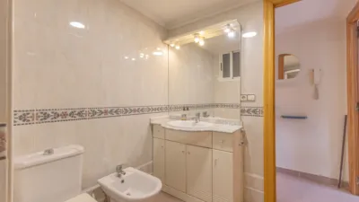 Apartment on Carrer de Venezuela photo 17