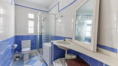 Top floor flat on Carrer de l'Heroi Romeu photo 17