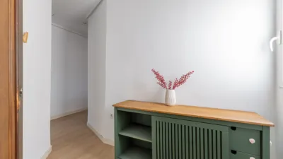 Top floor flat on Carrer de l'Heroi Romeu photo 12