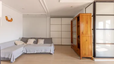 Top floor flat on Carrer de l'Heroi Romeu photo 10