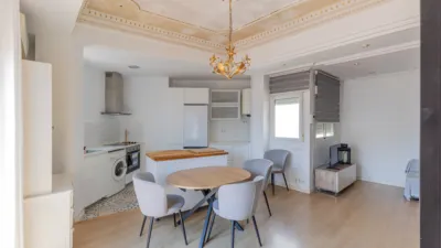 Top floor flat on Carrer de l'Heroi Romeu photo 7