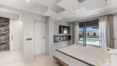 Chalet in El Paraíso-Atalaya-Benamara photo 35