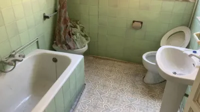 Piso en venta en Calle de Sal, Casco Antiguo (Distrito Centro. Toledo Capital) de 183.000 €