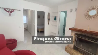 Apartment on Carrer de les Camèlies photo 27