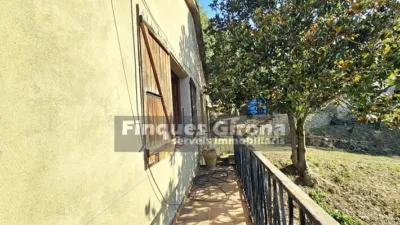 Rustic house on Can Cucut Street photo 14
