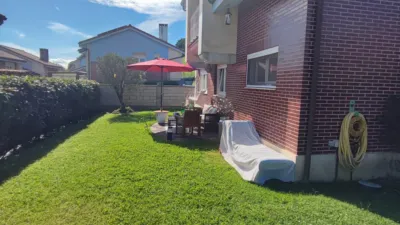 Chalet en venta en Calle de los Mozos, Guarnizo (El Astillero) de 460.000 €