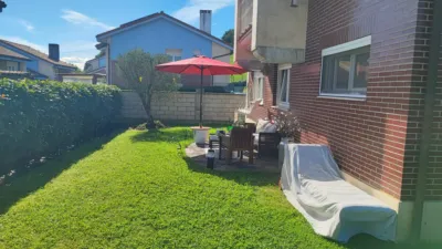 Chalet en venta en Calle de los Mozos, Guarnizo (El Astillero) de 460.000 €