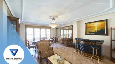 Casa en venta en Avenida de Carlos III, cerca de Calle de Máximo Cuervo, Aguadulce Sur (Distrito Aguadulce. Roquetas de Mar) de 800.000 €