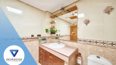 Casa en venta en Avenida de Carlos III, cerca de Calle de Máximo Cuervo, Aguadulce Sur (Distrito Aguadulce. Roquetas de Mar) de 800.000 €