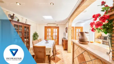 Casa en venta en Avenida de Carlos III, cerca de Calle de Máximo Cuervo, Aguadulce Sur (Distrito Aguadulce. Roquetas de Mar) de 800.000 €
