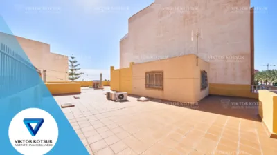 Casa en venta en Avenida de Carlos III, cerca de Calle de Máximo Cuervo, Aguadulce Sur (Distrito Aguadulce. Roquetas de Mar) de 800.000 €