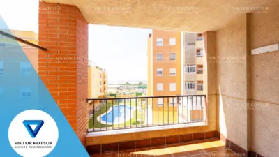Apartment on San Isidro Labrador Street photo 3