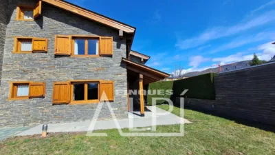 Casa en Avinguda Pirineus photo 6