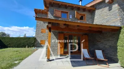 House on Avinguda Pirineus photo 3