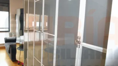 Piso en alquiler en Calle Fernando Zuazua, Tenderina-Mercadín-Fozaneldi (Oviedo) de 600 €<span>/mes</span>