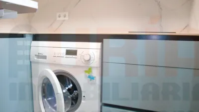 Piso en alquiler en Calle Fernando Zuazua, Tenderina-Mercadín-Fozaneldi (Oviedo) de 600 €<span>/mes</span>