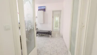 Apartment on Carrer de Viladecans photo 3