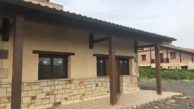 Chalet in Barrio de Mendraka photo 2