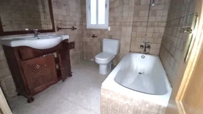 Apartment on Avenida de la Universidad photo 17