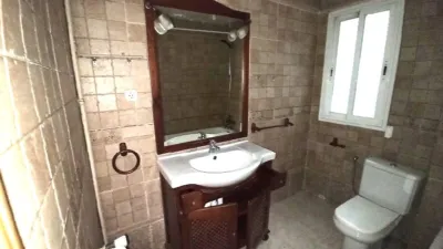 Apartment on Avenida de la Universidad photo 16