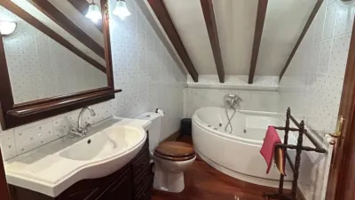 Chalet pareado en venta en Barrio de Igollo Escuelas, Igollo (Camargo) de 365.000 €