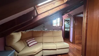 Chalet pareado en venta en Barrio de Igollo Escuelas, Igollo (Camargo) de 365.000 €