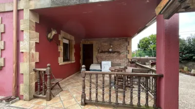 Chalet pareado en venta en Barrio de Igollo Escuelas, Igollo (Camargo) de 365.000 €