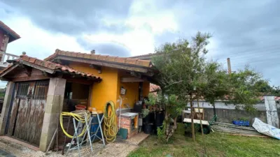 Chalet pareado en venta en Barrio de Igollo Escuelas, Igollo (Camargo) de 365.000 €