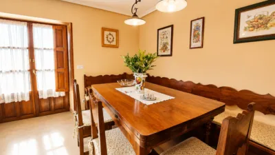 Single-family home in Barrio de la Ontoria photo 9